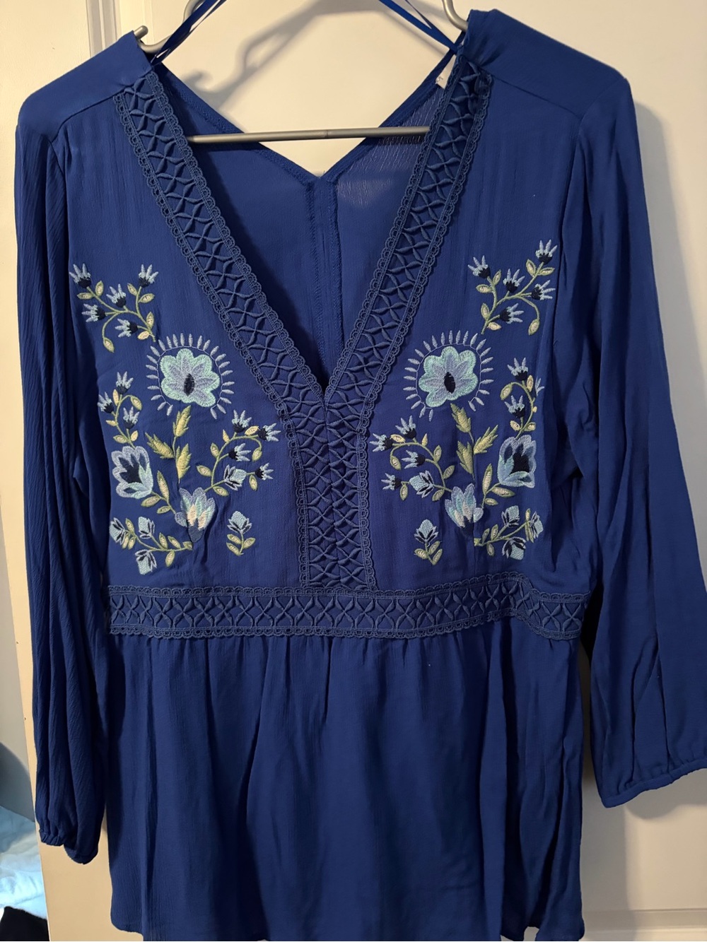 Womens Blue Embroidered V-Neck Peasant Top